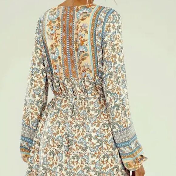 NWT! Gorgeous Boho Long Sleeve Midi Dress Ruffled Floral Tie Waist and Neck - Picture 4 of 7